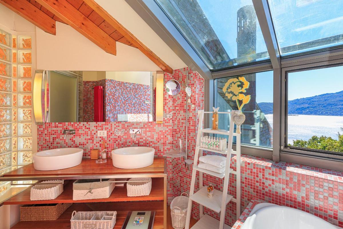 Casa Leon Apartment Verbania Bagian luar foto